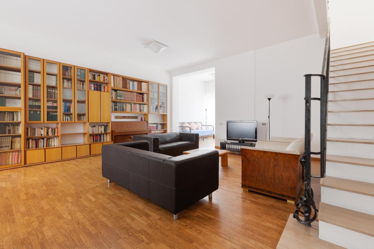 Ca' Stellini - Comoda Casa Indipendente Con Parcheggio Privato Milão Exterior foto