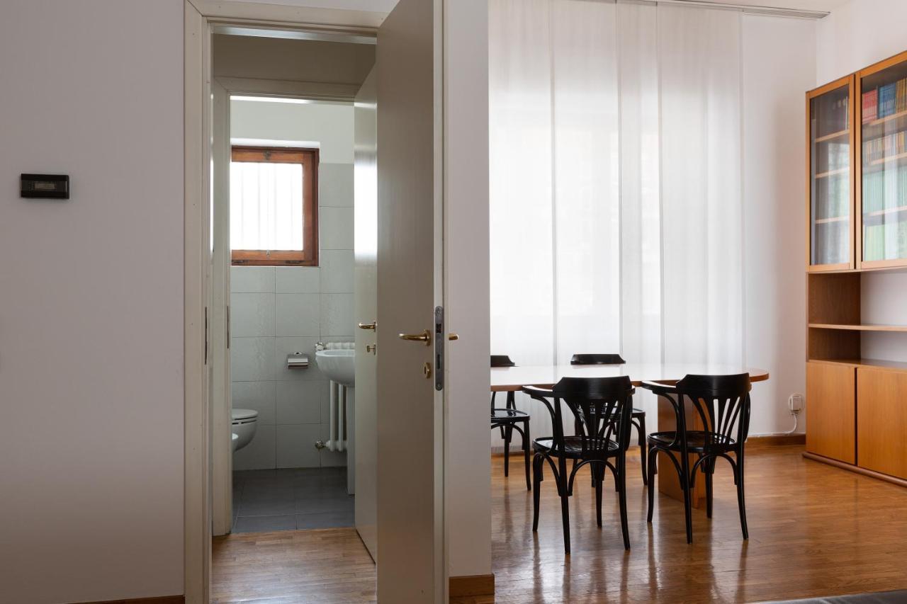Ca' Stellini - Comoda Casa Indipendente Con Parcheggio Privato Milão Exterior foto